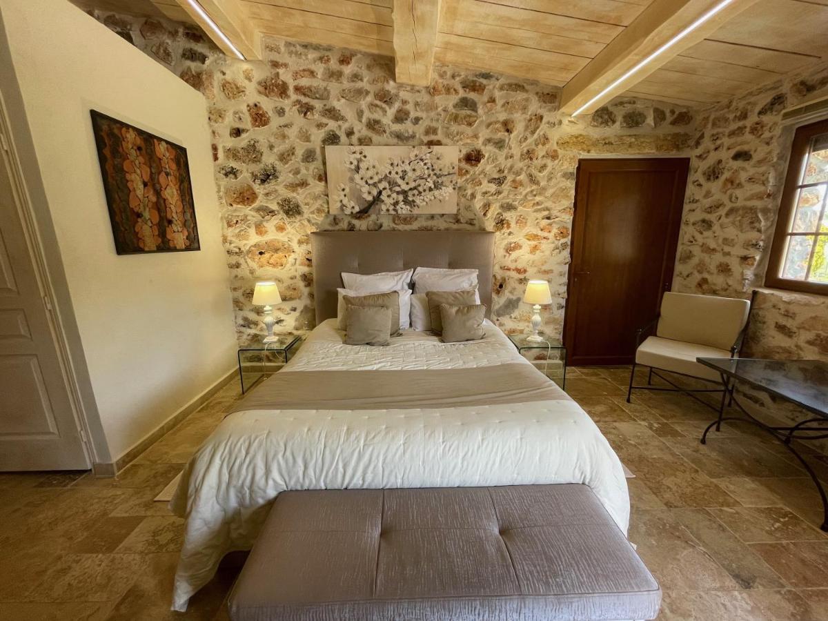 보두앙 Domaine De Majastre B&B 외부 사진