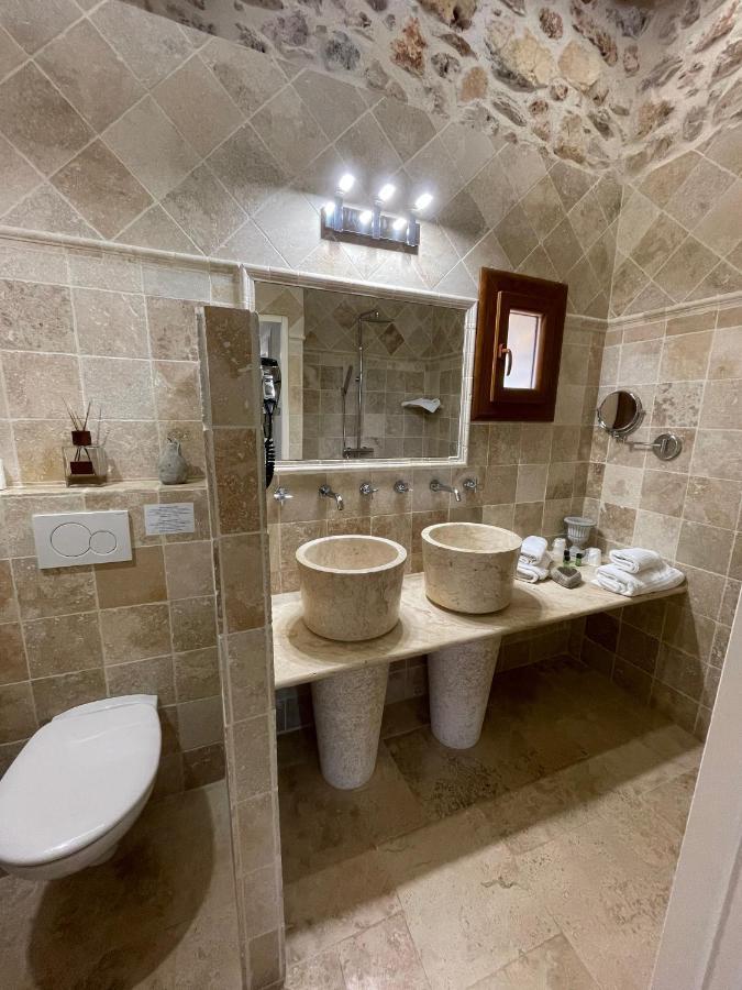 보두앙 Domaine De Majastre B&B 외부 사진